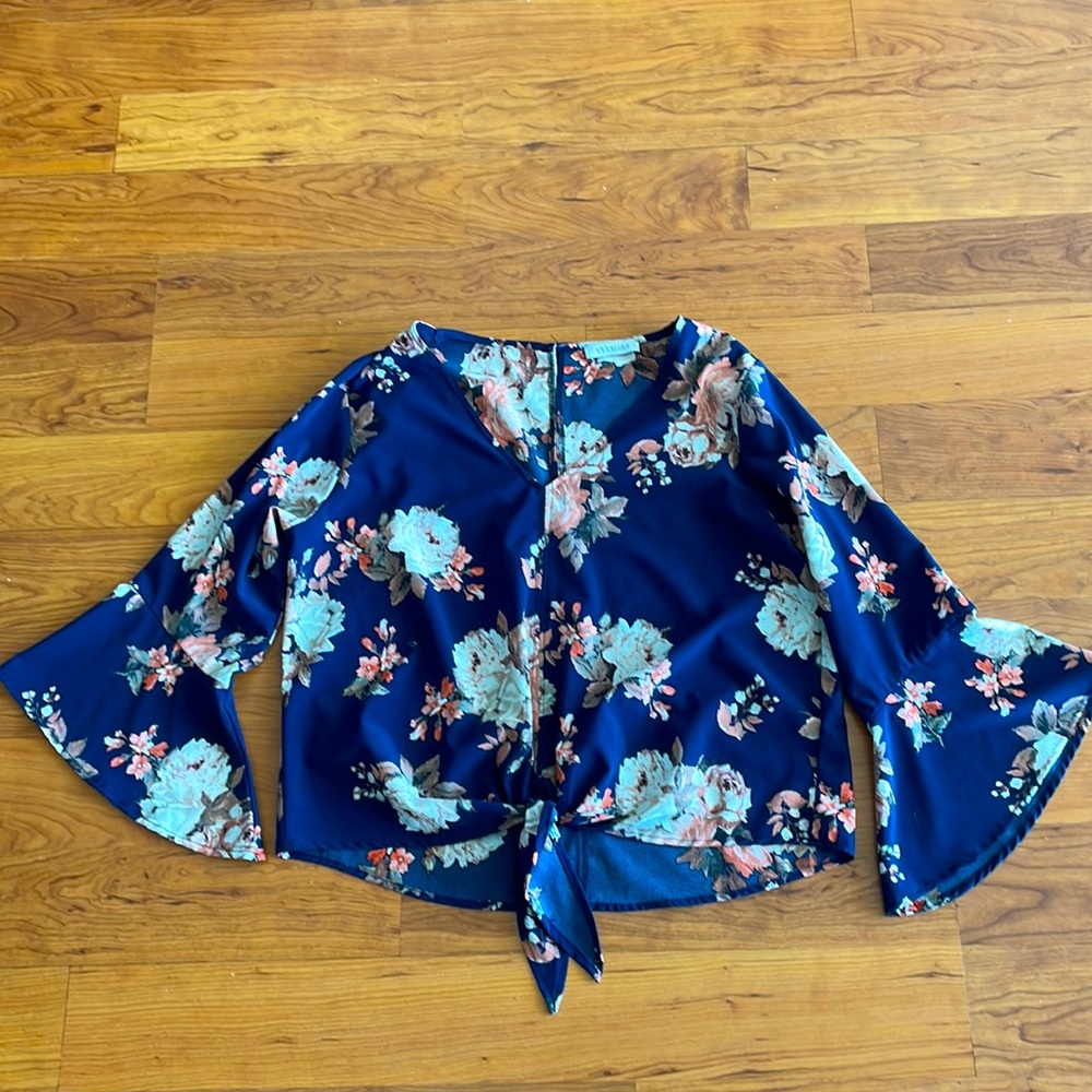 Abbeline bell sleeve top